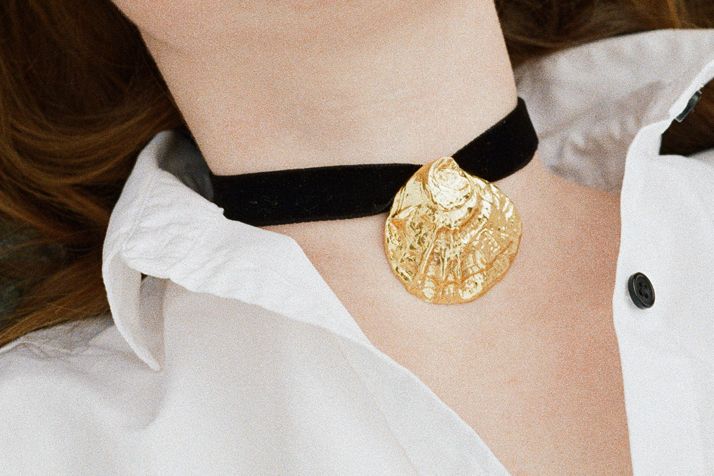 the olympia choker